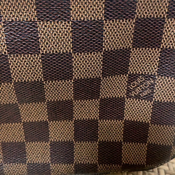 Louis Vuitton Pochette Accessoires Damier - Picture 13 of 17